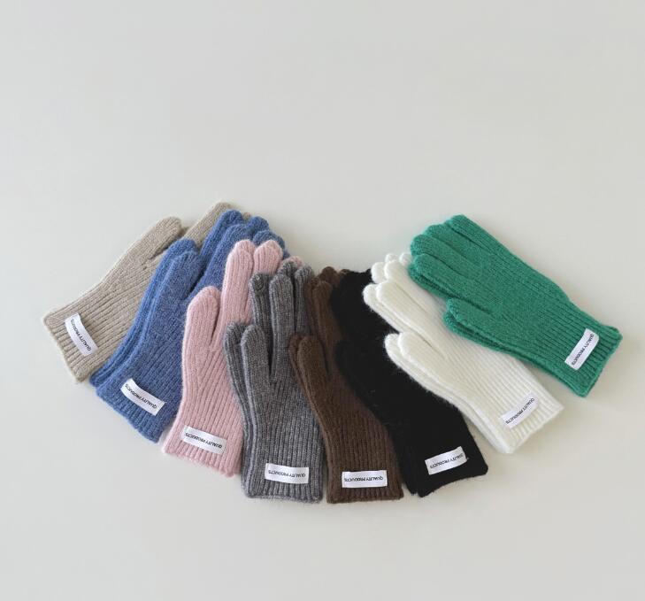 2024新品★大人気　キッズ用★子供　手袋★10色