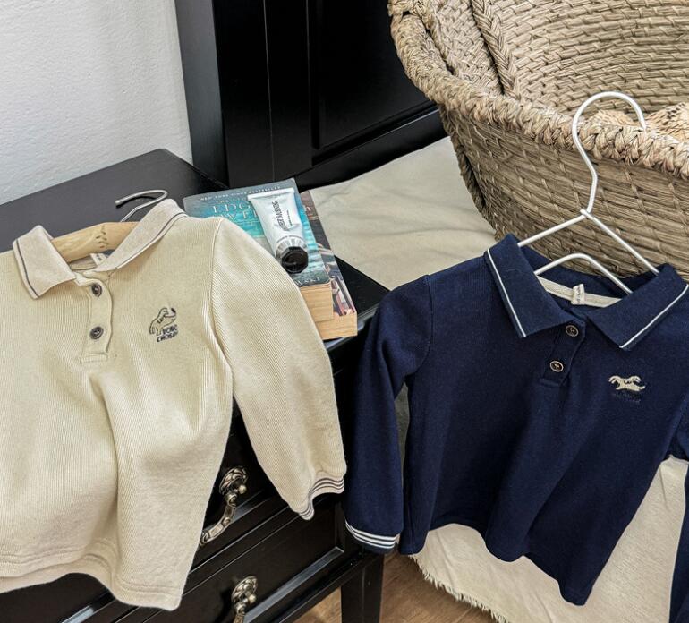 2024秋★子供服　トップス★80cm〜130cm 2色