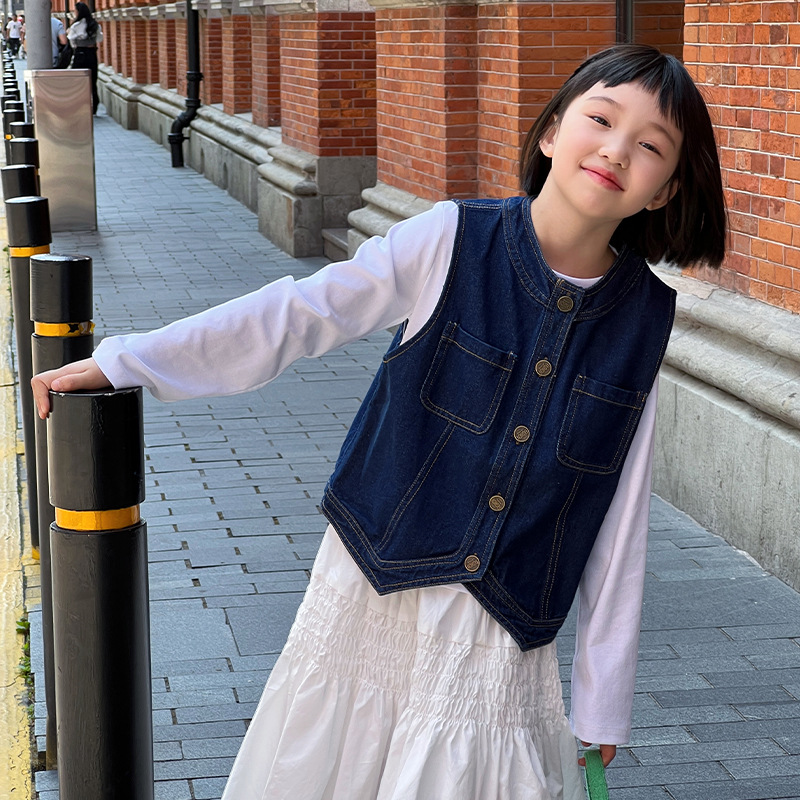 2024秋新品★子供服 　デニムベストコート★120cm〜160cm