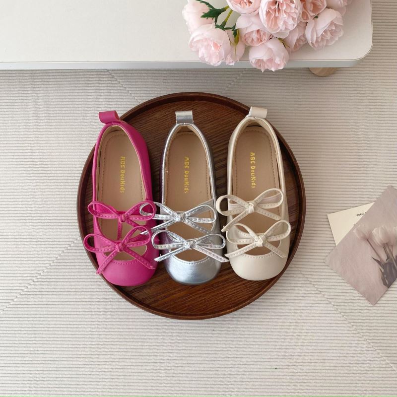 2024秋新入荷★子供靴★シューズ　単靴★タグ25/内長16cm〜タグ35/内長21.5cm 3色