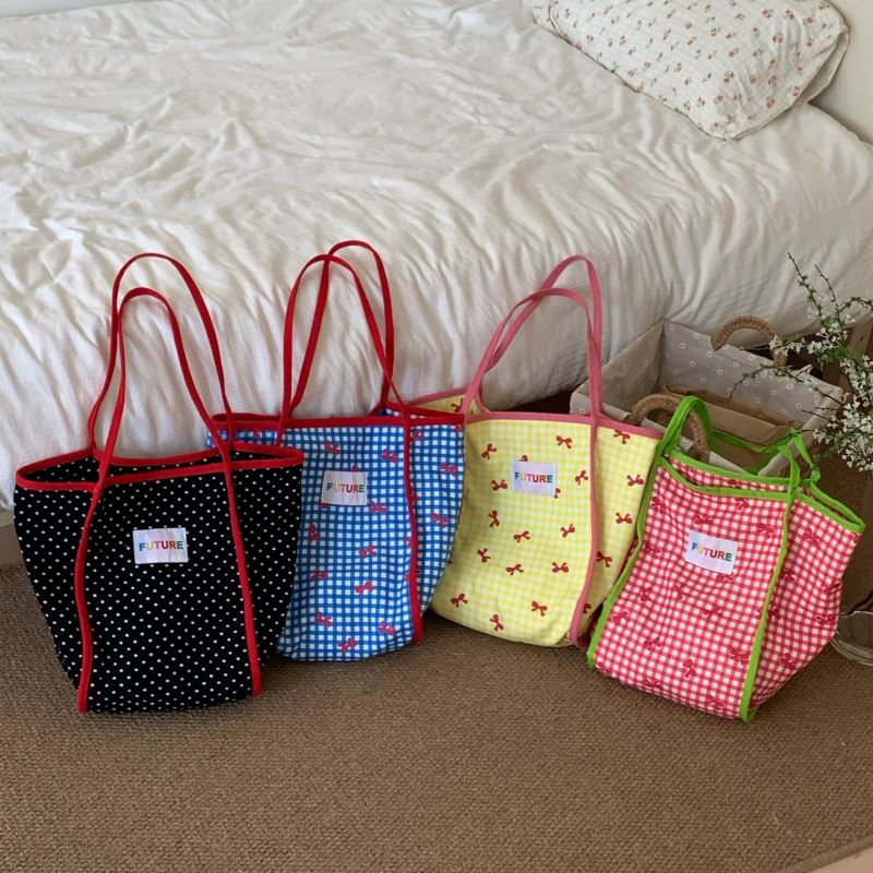 2024新型★大人用バッグ★ショルダーバッグ★4色