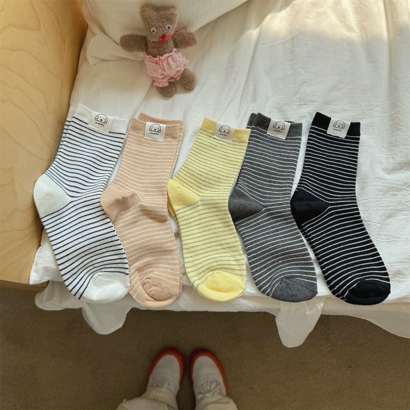 2024年★靴下★大人靴下　ソックス★ 5色