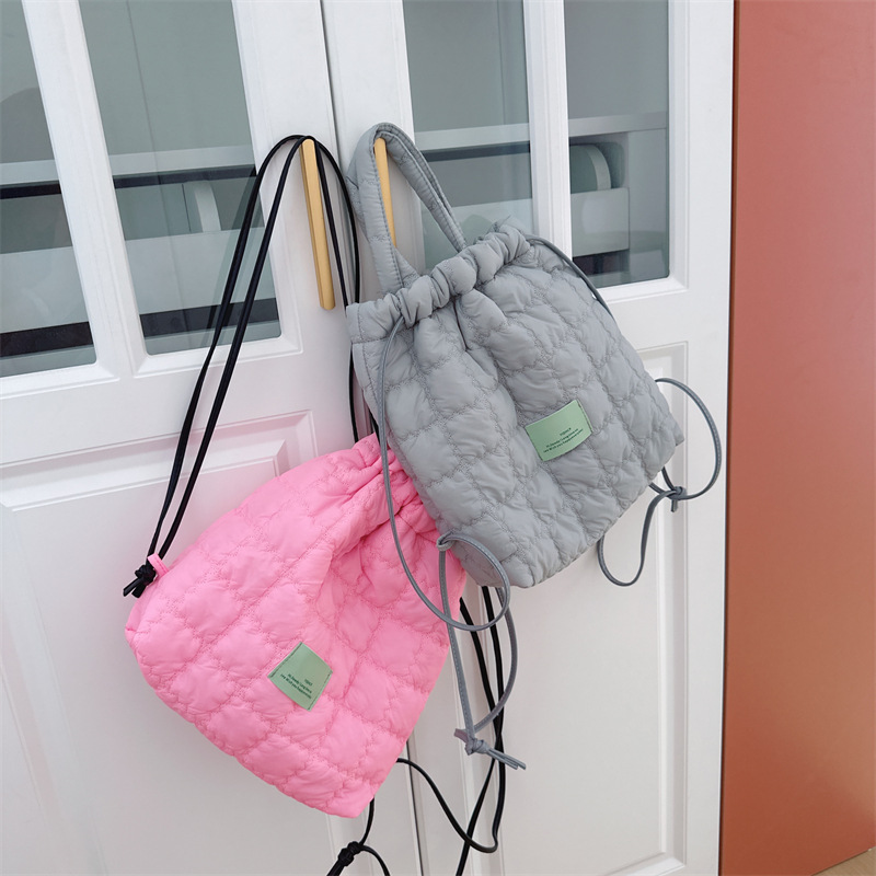 「2024」バッグ★リュック★ハンドバッグ★子供用バッグ★ 2色