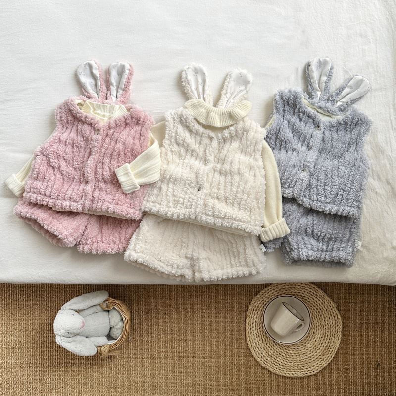 2024新品★子供服　セットアップ★66〜100 3色