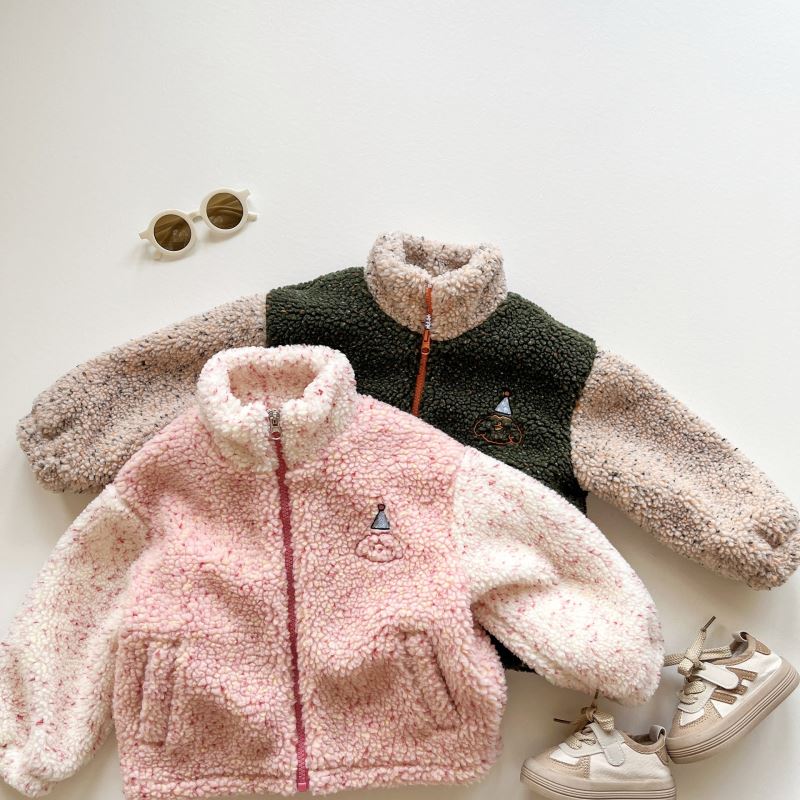 2024新品★子供服 　コート★90cm〜140cm 2色