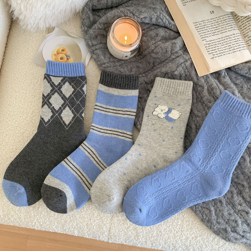 「2024」靴下★レディース★ソックス★大人用★女性用靴下★可愛い★4色