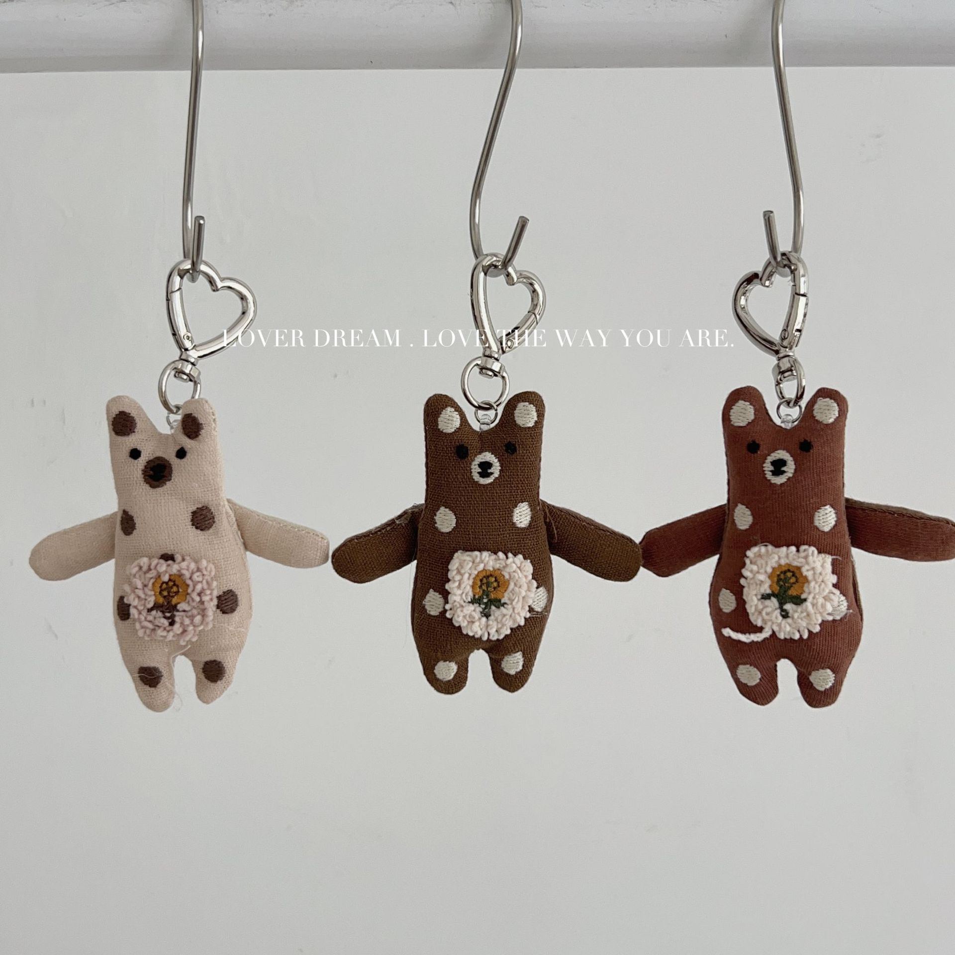 ★可愛いキーホルダー　装飾品★ぬいぐるみキーチェーン★3色