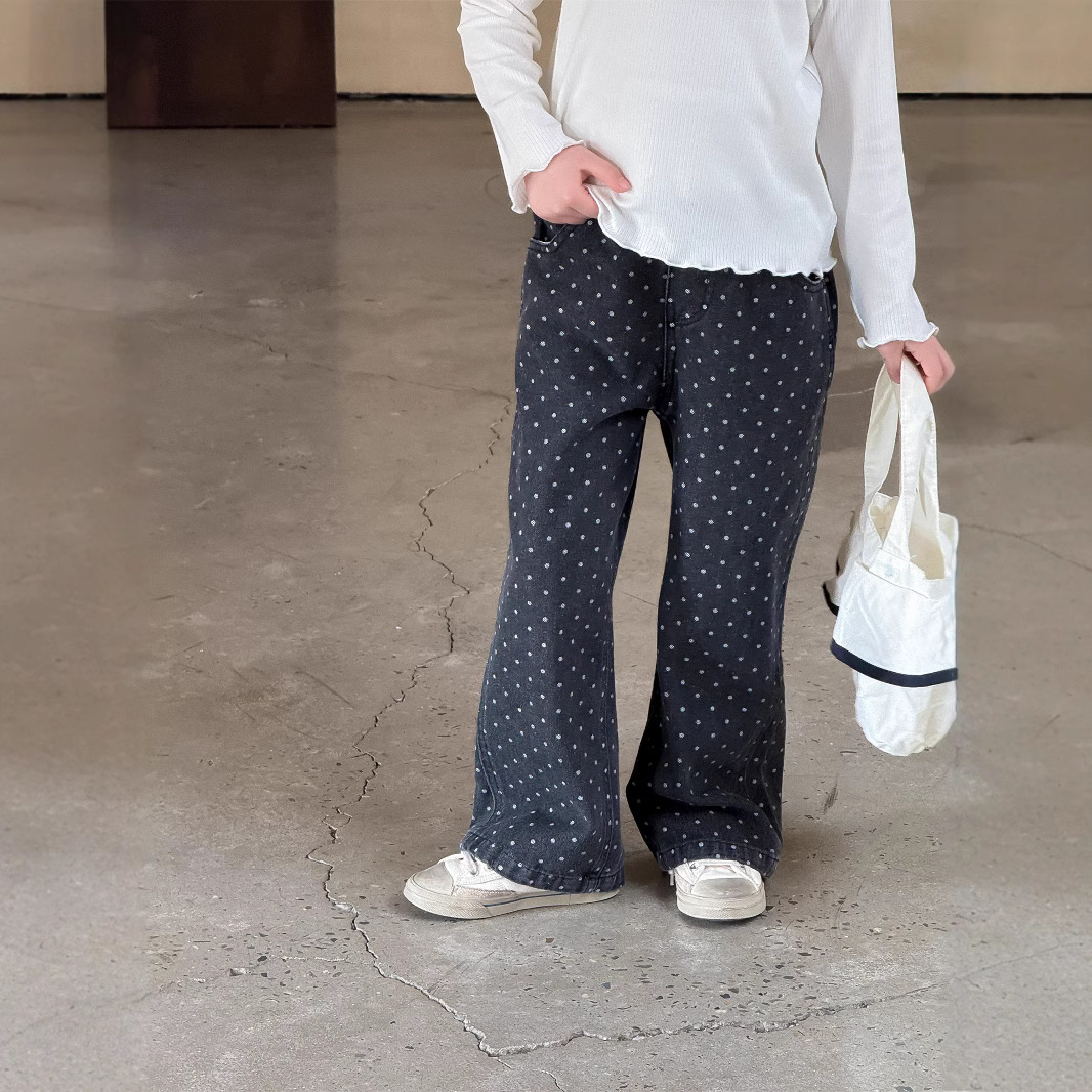 2025春新作TM★子供服　デニムズボン★90cm〜150cm