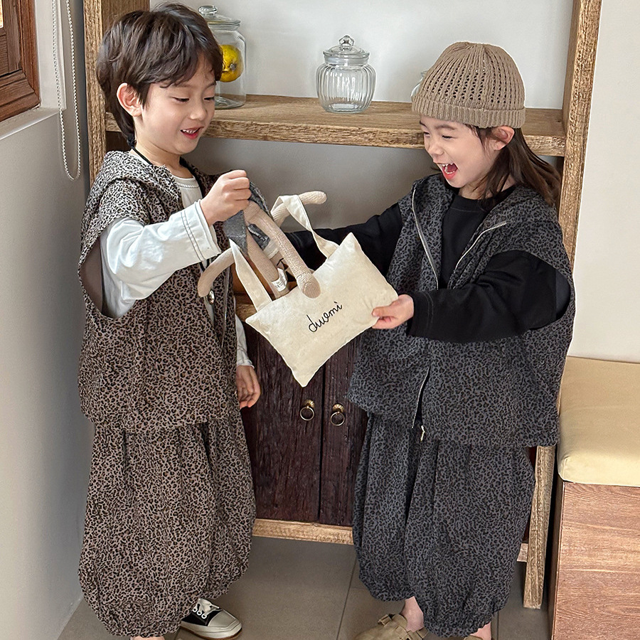 2025新品★子供服　セットアップ★80cm〜140cm 2色