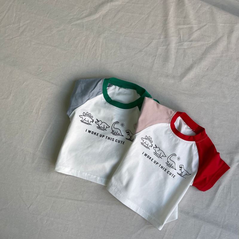 2025新作★子供服　トップス★73CM〜100cm 2色