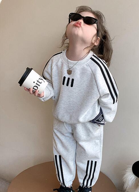 2025新品★子供服　セットアップ★90cm〜140cm