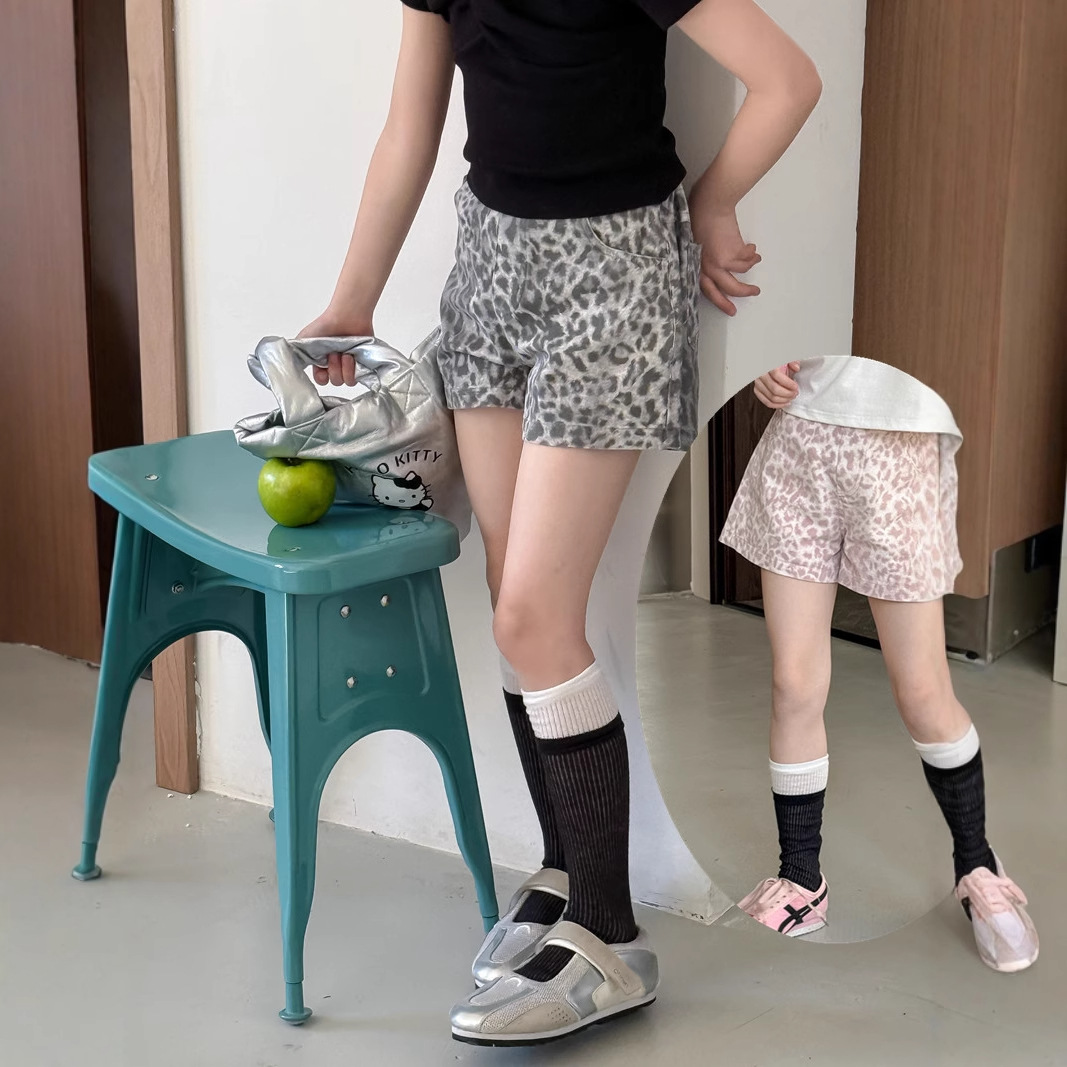 2025新入荷★子供服　ショートズボン★110cm〜160cm 2色