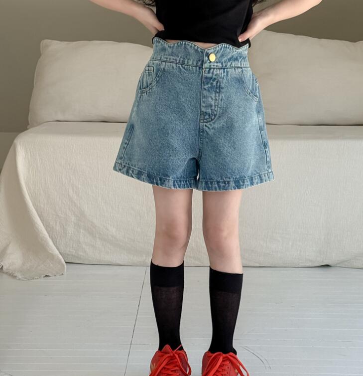 2025新入荷★子供服　ショートデニムズボン★110cm〜160cm