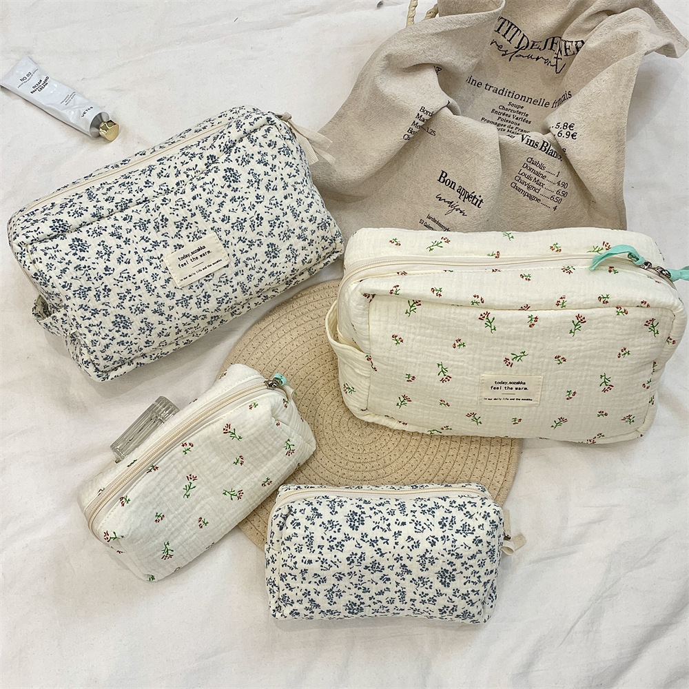 ★収納袋★可愛い財布　化粧袋　ポーチ★2色