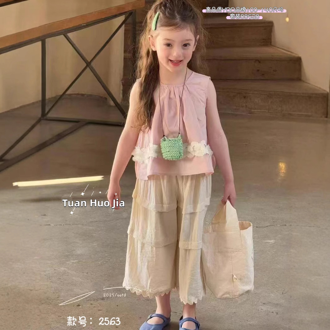 「2025」子供服★トップス+ズボン★セットアップ★韓国風子供服★100cm〜140cm
