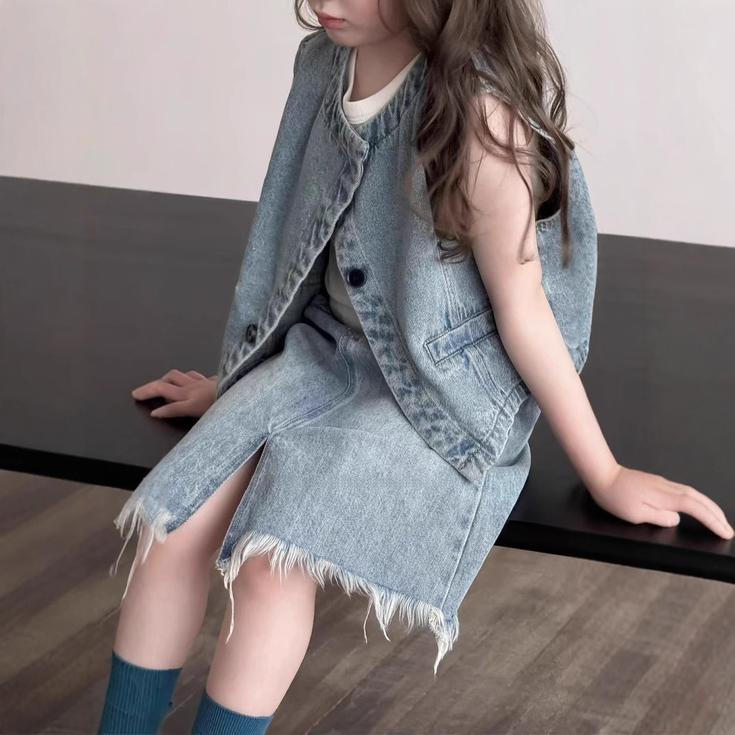 2025新品★子供服　ベスト&デニムセット★90cm〜140cm