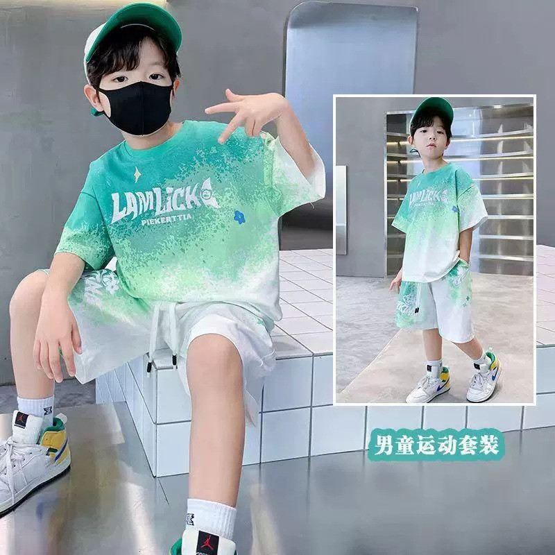2025新品★子供服　セットアップ★120cm〜170cm 3色