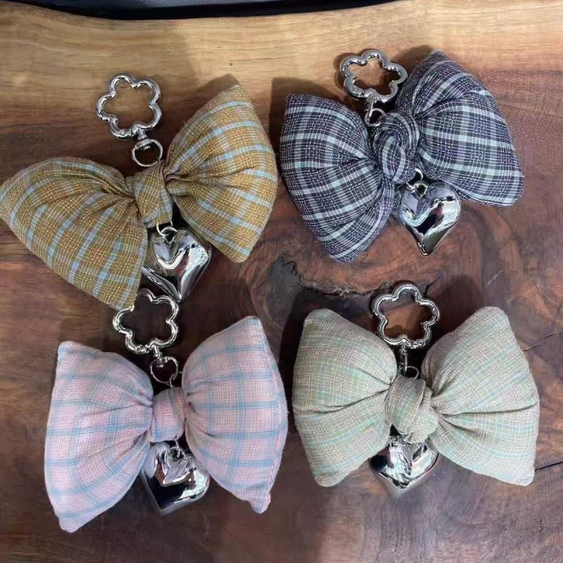 ★可愛いキーホルダー　装飾品★キーチェーン★4色