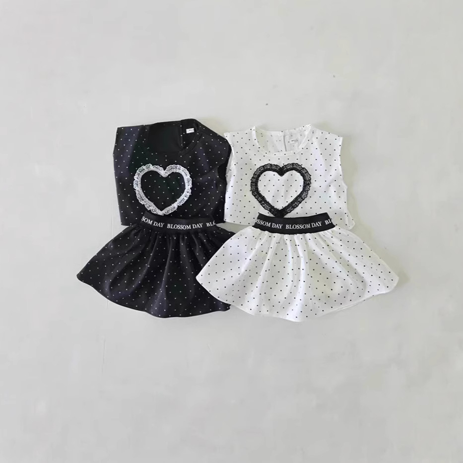 2025新品★子供服　セットアップ★73CM〜120cm 2色