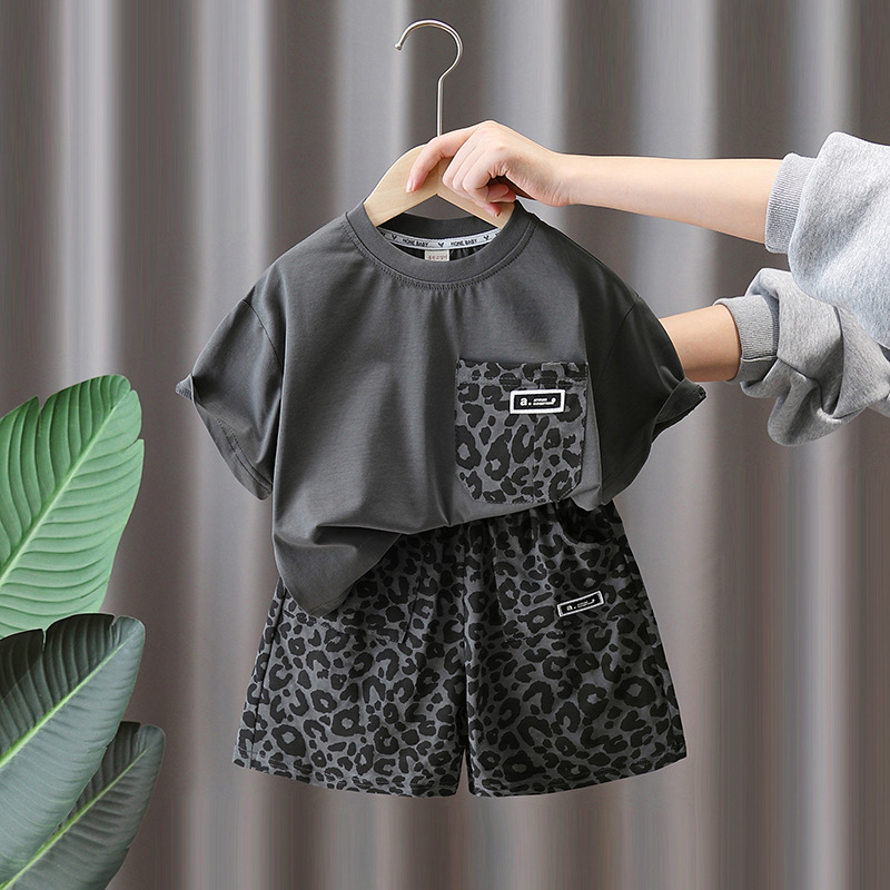 2025新品★子供服　セットアップ★90cm〜150cm 2色