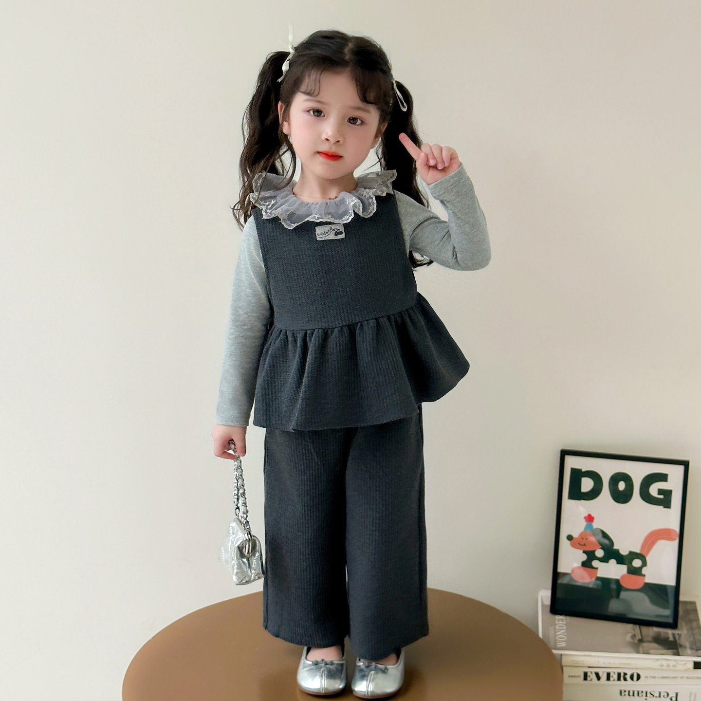2025新品★子供服　トップス+ベスト+ズボン　セットアップ ★90cm〜140cm 2色