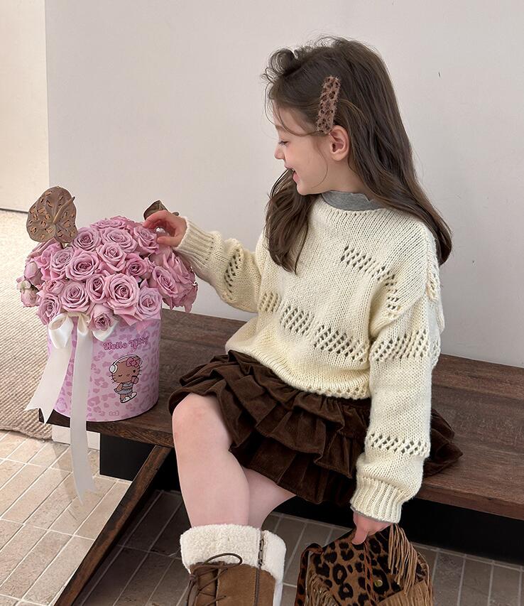 2025年新A★子供服　セーター★90cm〜160cm 2色