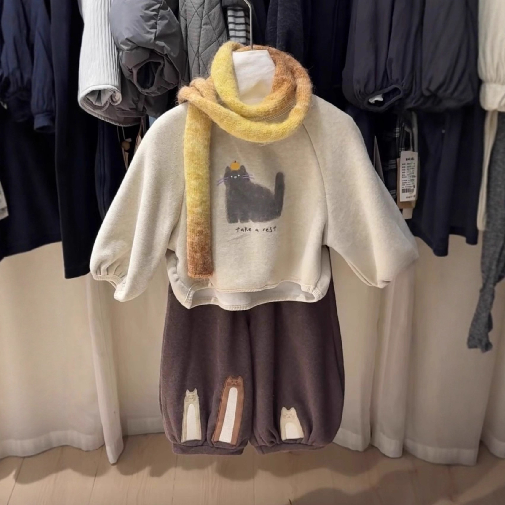 2025冬新品JS★子供服　トレーナー&ズボン分けて★90cm〜140cm