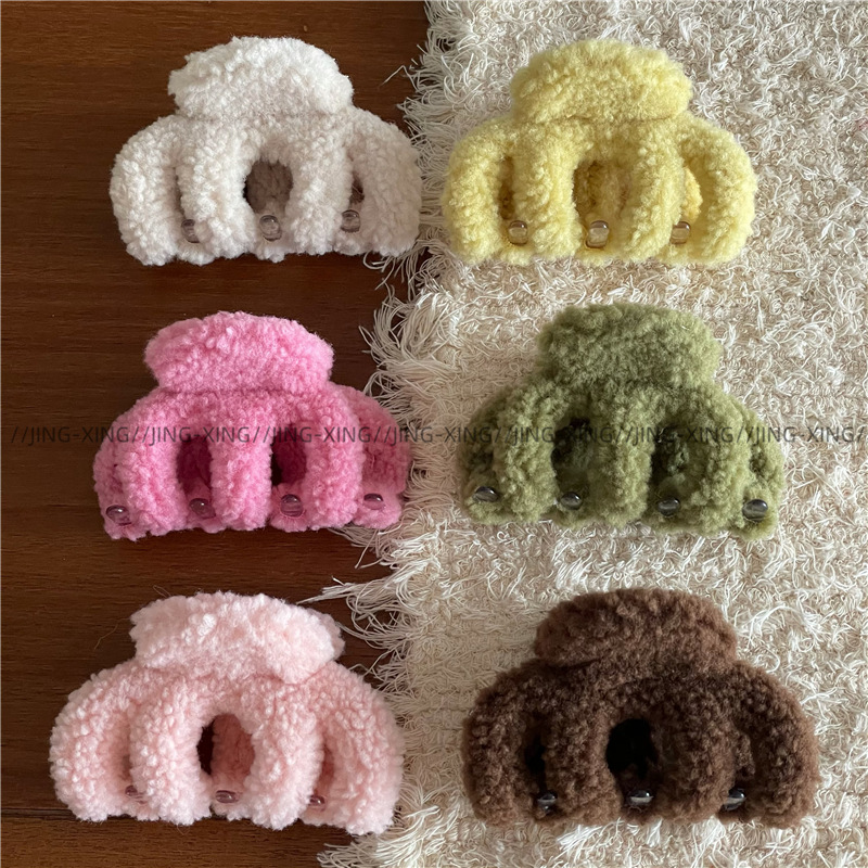 2025年新品★髪飾り　アクセサリー★ヘアクリップ