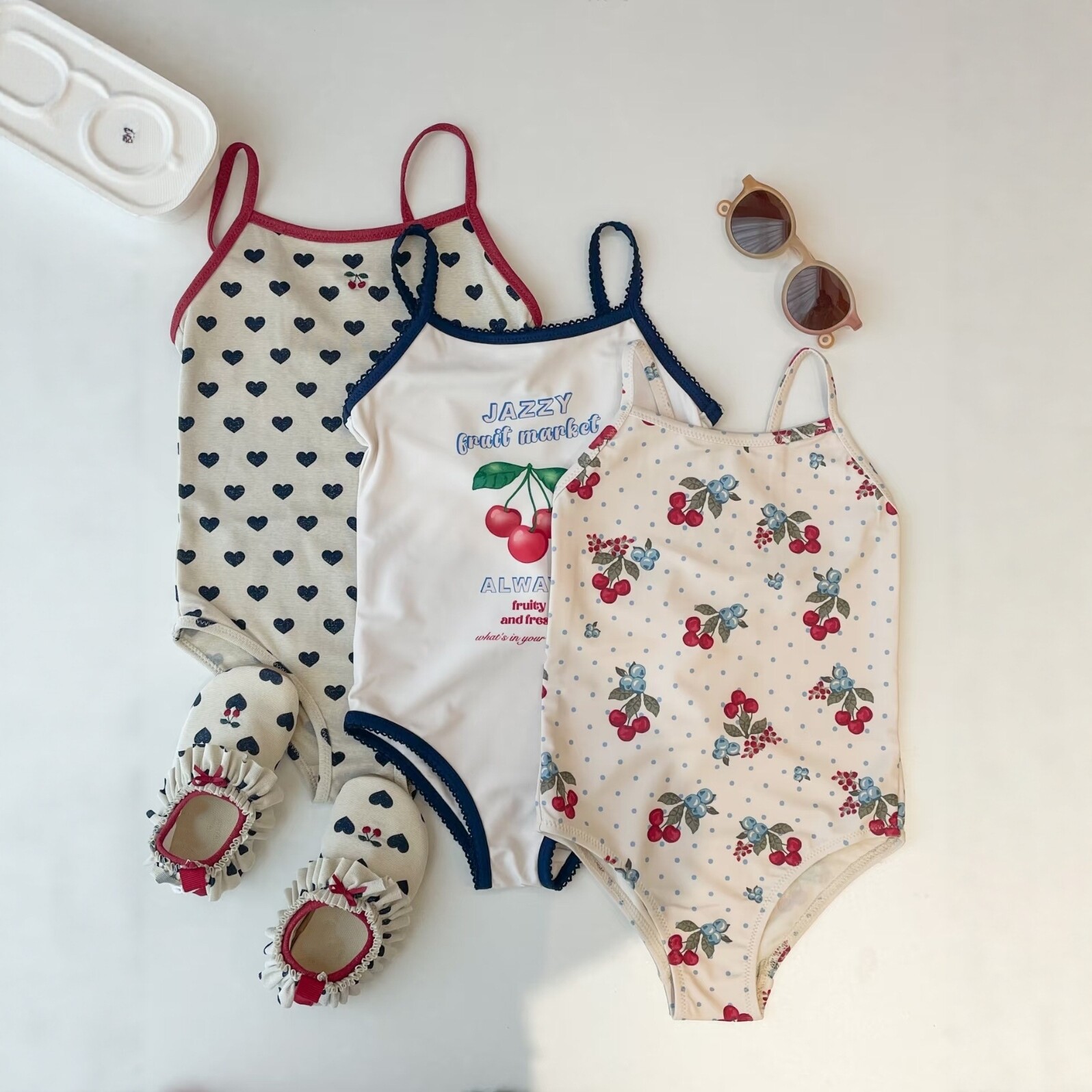 2026新品★子供服　水着★90〜140