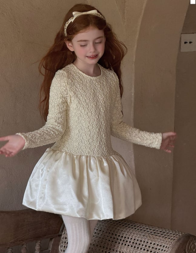 2026秋新作otaly★子供服　ワンピース★90cm〜130cm