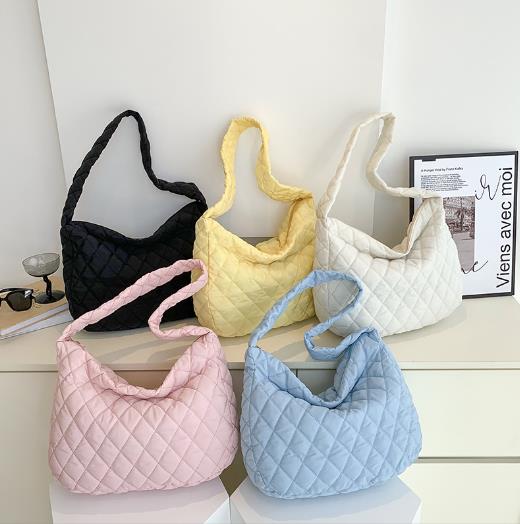 新入荷★レディースファッション　バッグ　斜め掛けバッグ★5色