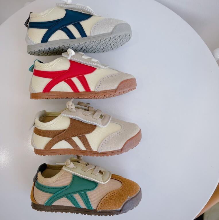 新品★子供靴★シューズ★スニーカー★4色