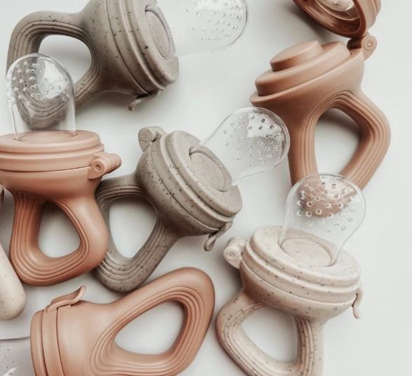 新入荷★ファション小物★ベビー用品★おしゃぶり　シリコン★3色