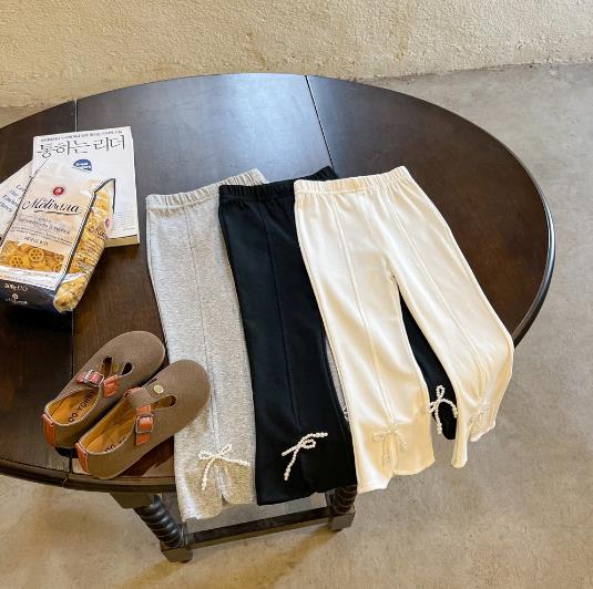 2023春新品★子供服　ボトムス　ズボン　90-130cm★3色