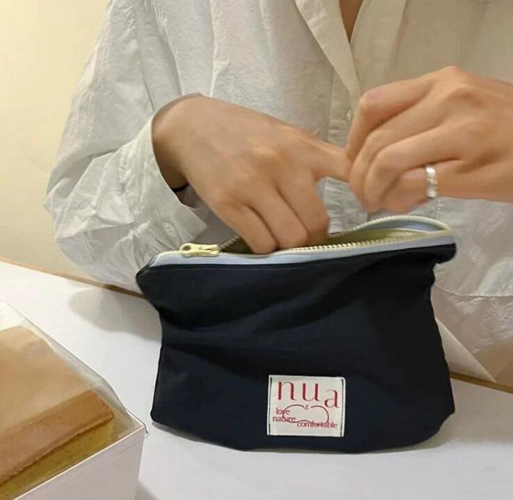 新登場★レディースバッグ　収納袋★2種