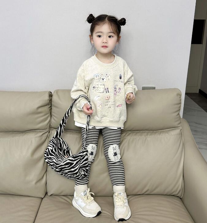 2023秋新品★子供服　トップス★90-140cm★