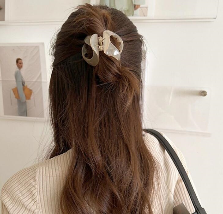 2024★髪飾り★ヘアアクセサリー★バンスクリップ★ヘアクリップ