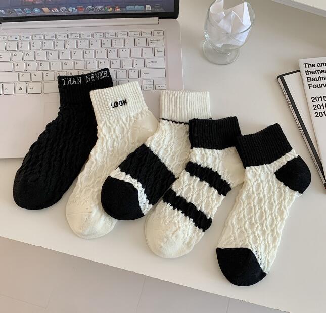 「2024」靴下★レディース★ソックス★大人用★女性用靴下★可愛い★多色