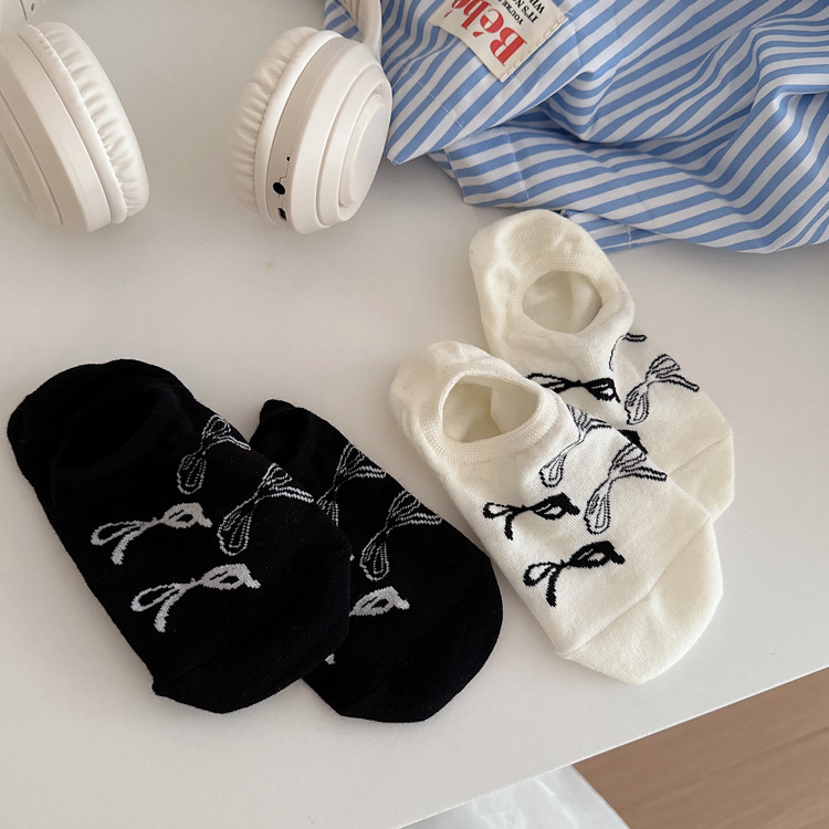 「2024」靴下★レディース★ソックス★大人用★女性用靴下★可愛い★3色