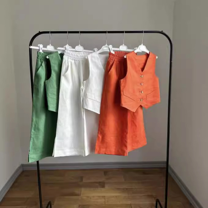 2024新品★子供服　セットアップ★90cm〜140cm 3色