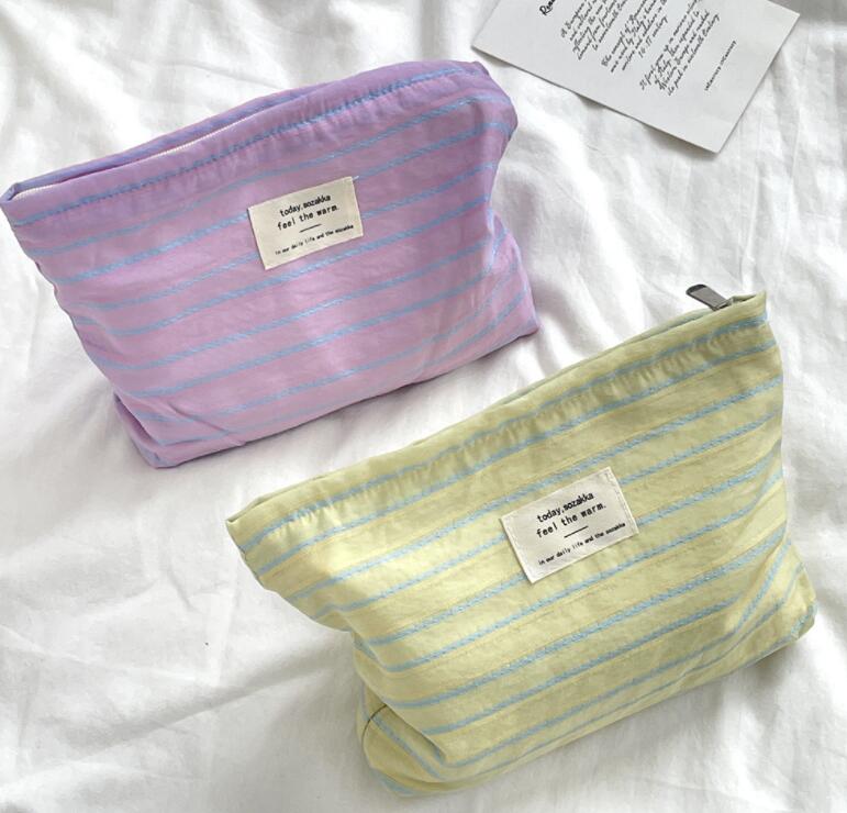 ★収納袋★可愛い財布　化粧袋　ポーチ★4色