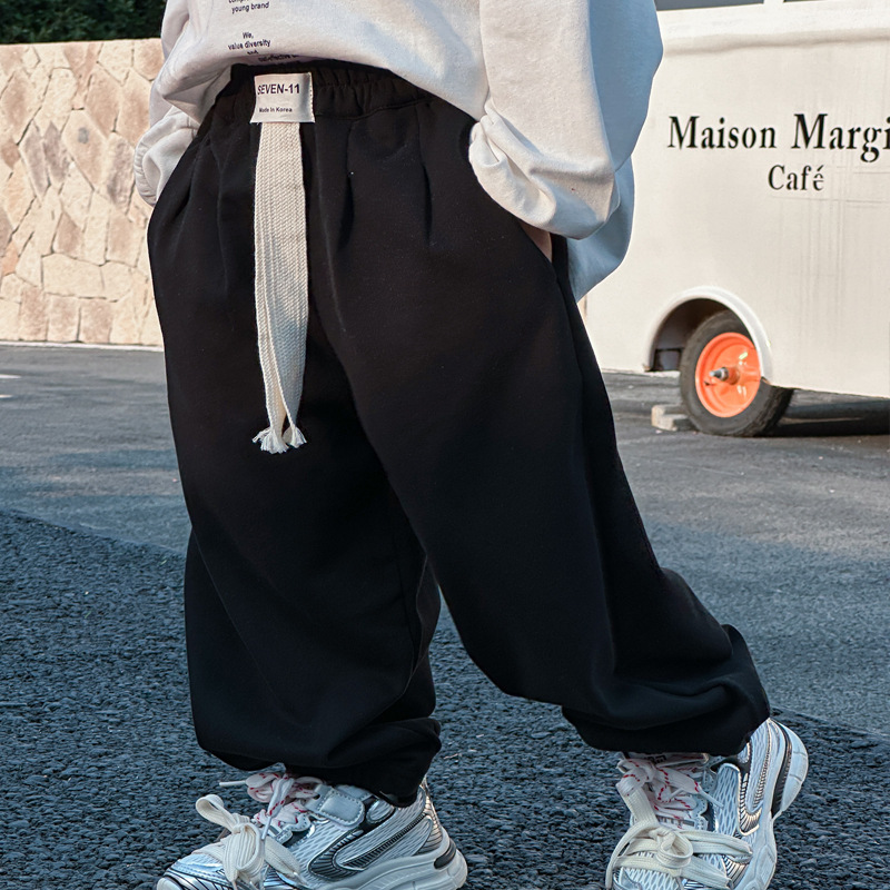 2024新入荷★子供服　男の子ズボン★90cm〜140cm 2色