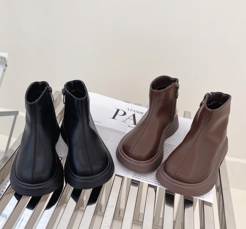 2024新品★子供靴　ブーツ★タグ23-35★2色