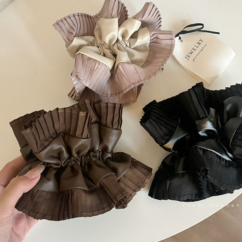 2024新品★髪飾り　アクセサリー　ヘアゴム★3色