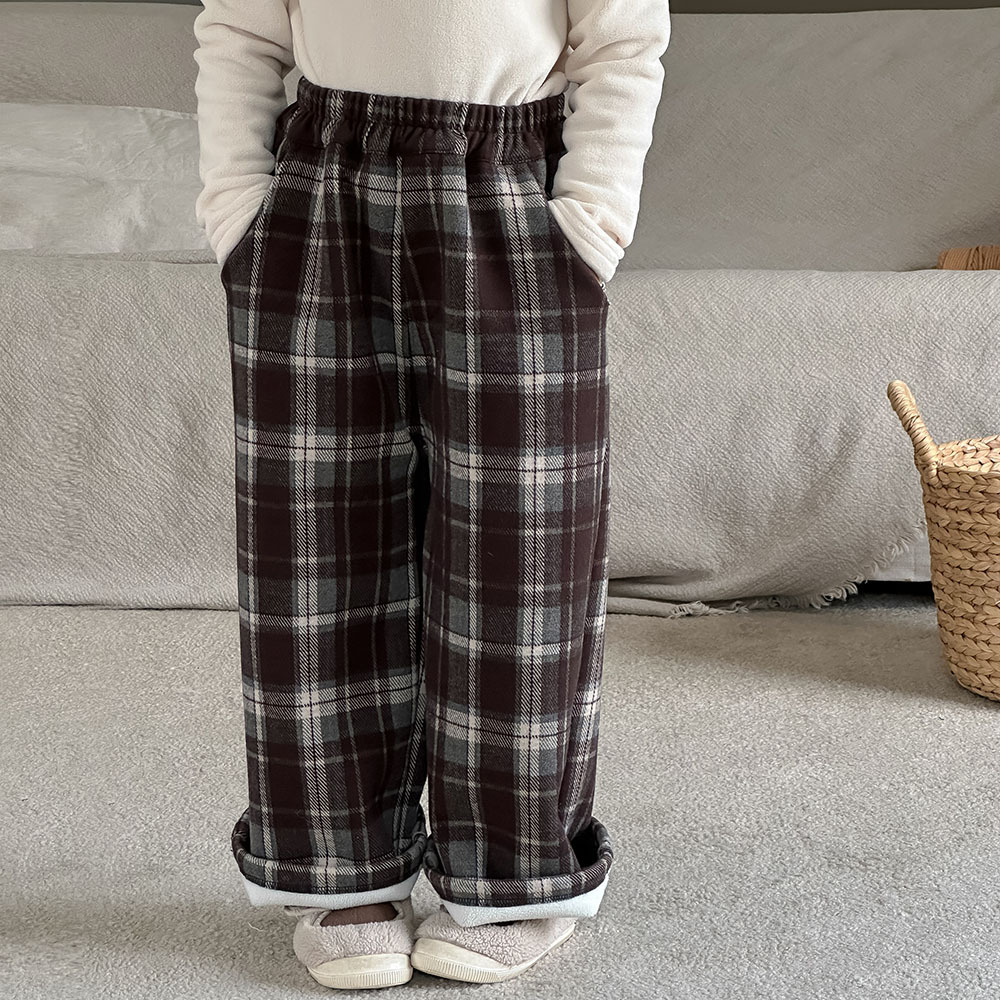 2024秋冬新入荷★子供服　ズボン  裏起毛★90cm〜140cm