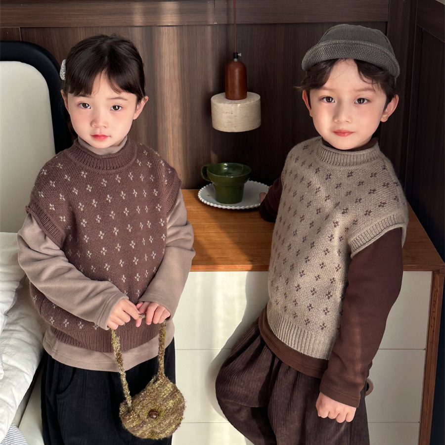 2024年新★子供服　ニットベスト　セーター★80cm〜140cm 2色