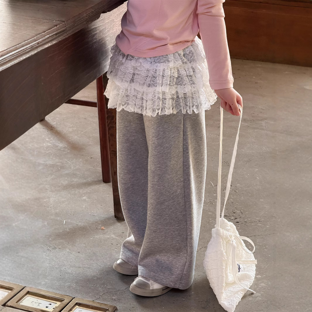 2025春新作TM★子供服　レース縁ズボン★90cm〜150cm 2色