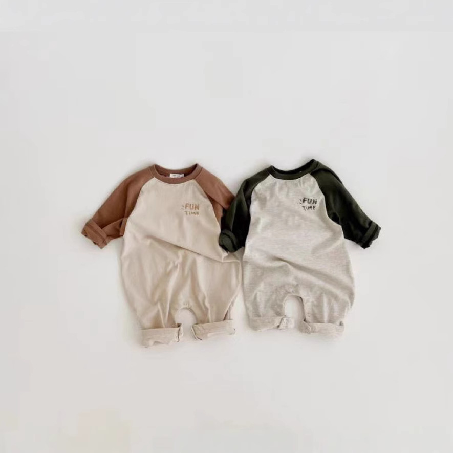 2025新入荷★ベビー服　ロンパース★66cm〜90cm 2色