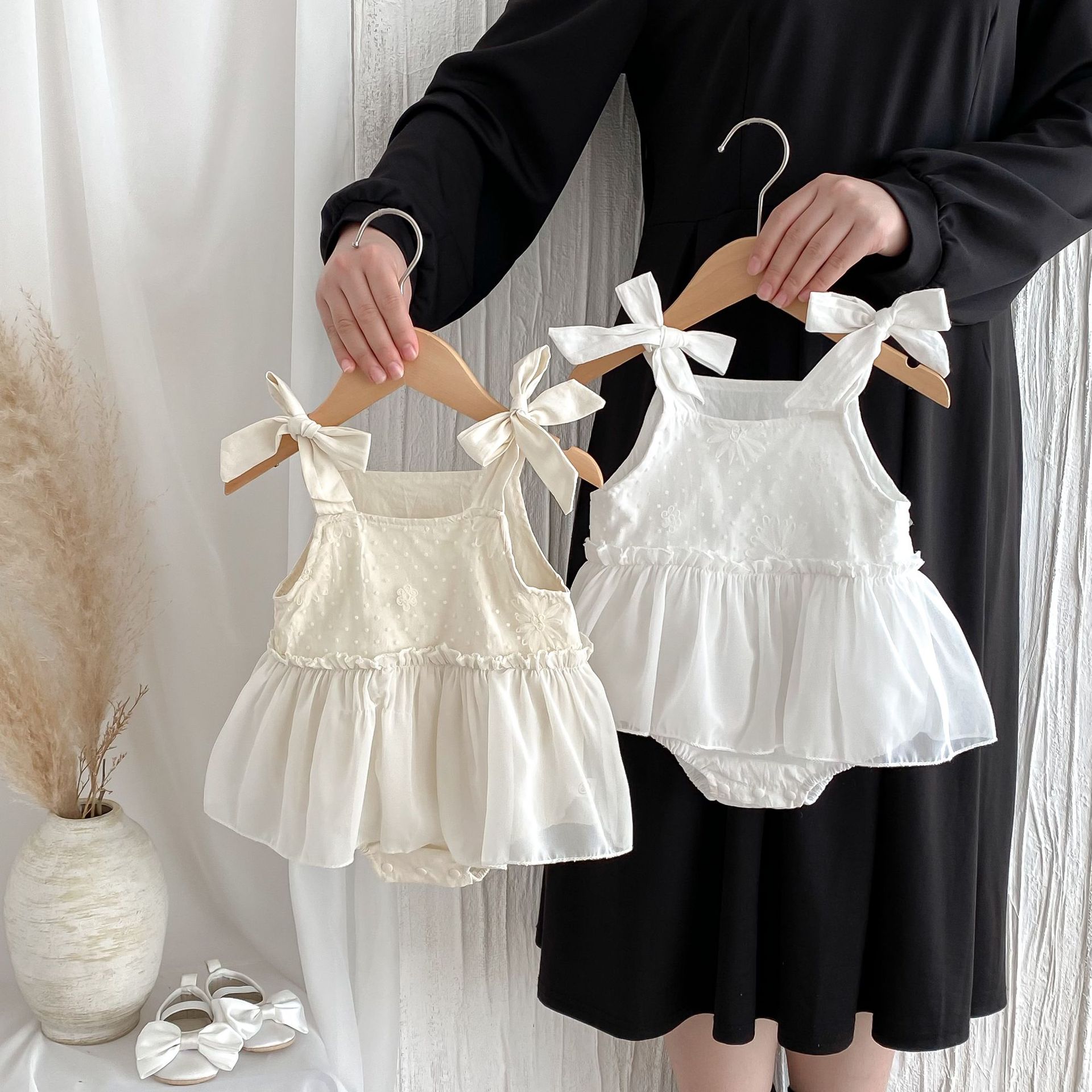 2025新入荷★ベビー服　ロンパース★66cm〜90cm 2色