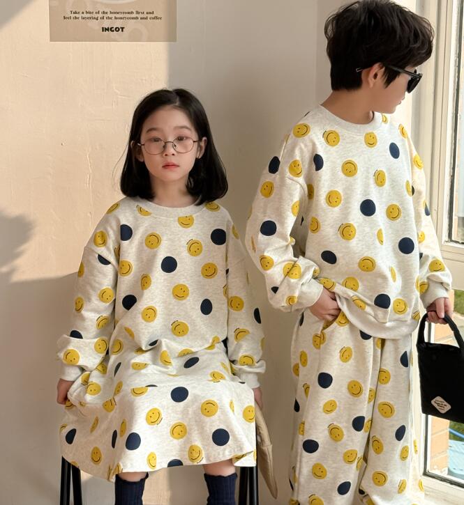 「2025」子供服★ワンピース★セットアップ★笑顔★韓国風子供服★2色90cm〜150cm